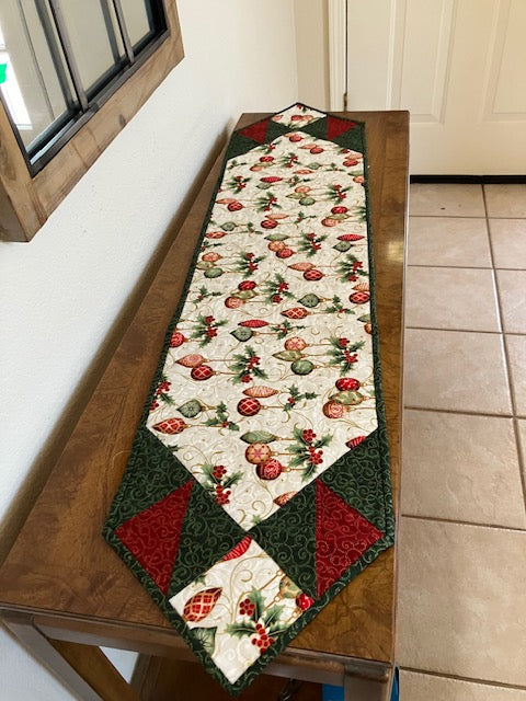 Christmas Ornament Table Runner