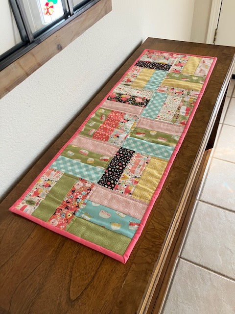 Small summer look Table Runner